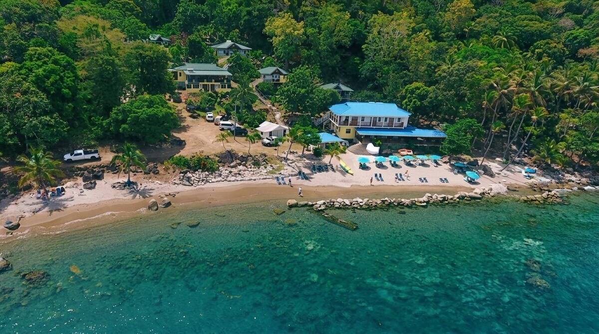Paradise Hotel