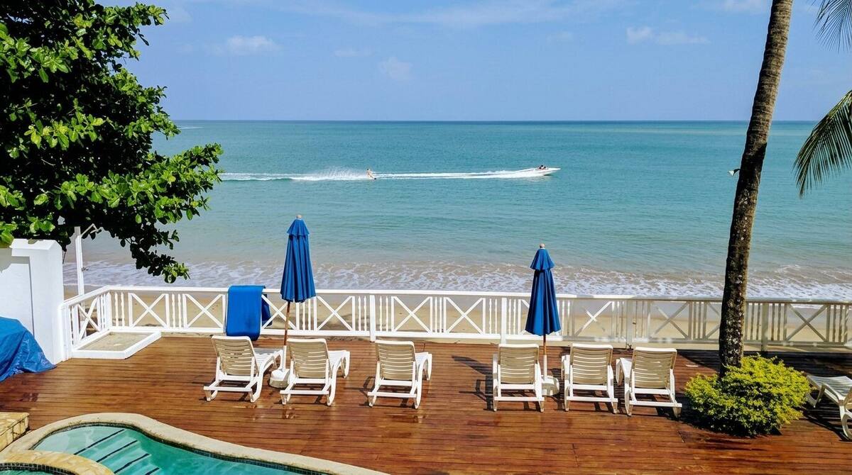 Villa Beach Cottages